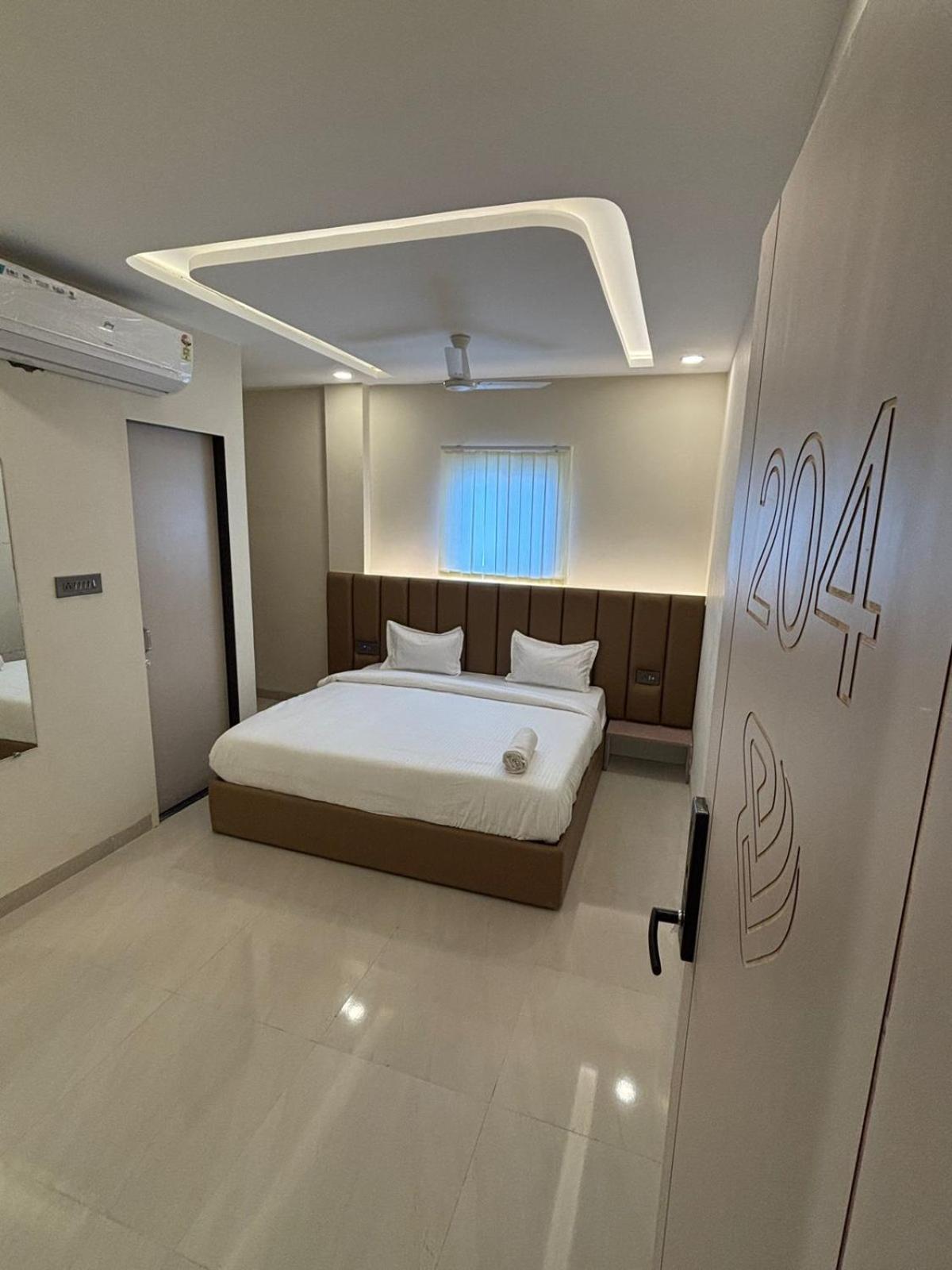 Hotel Vilaasitaa Vijay Nagar Индаур Экстерьер фото